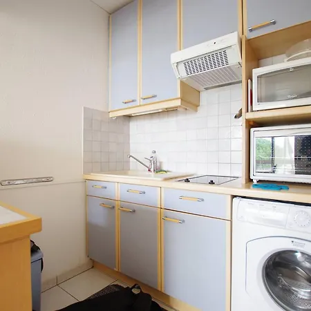 Meuble Avec Piscine - 4 Pers, - Fr-1-825-56 Appartement La Rochelle (Charente-Maritime)